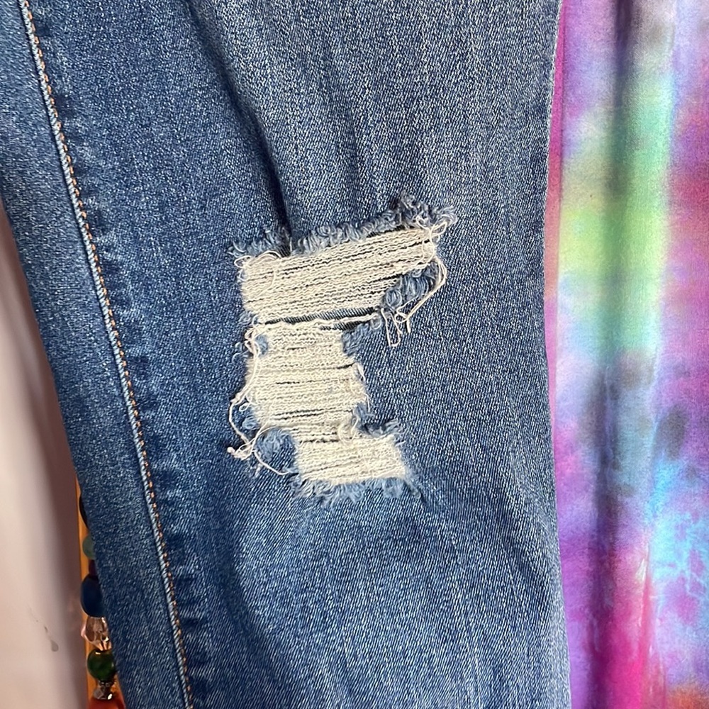 Universal Thread Jeans - image 4